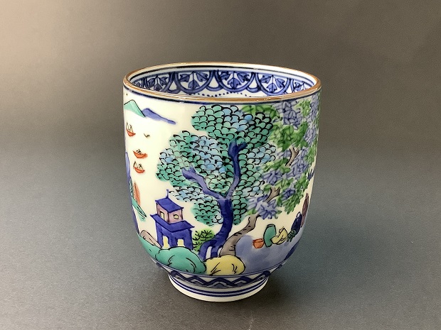 樂只苑 / 昭阿弥窯 色入山水湯呑 樂只苑 / 昭阿弥窯 色入山水湯呑